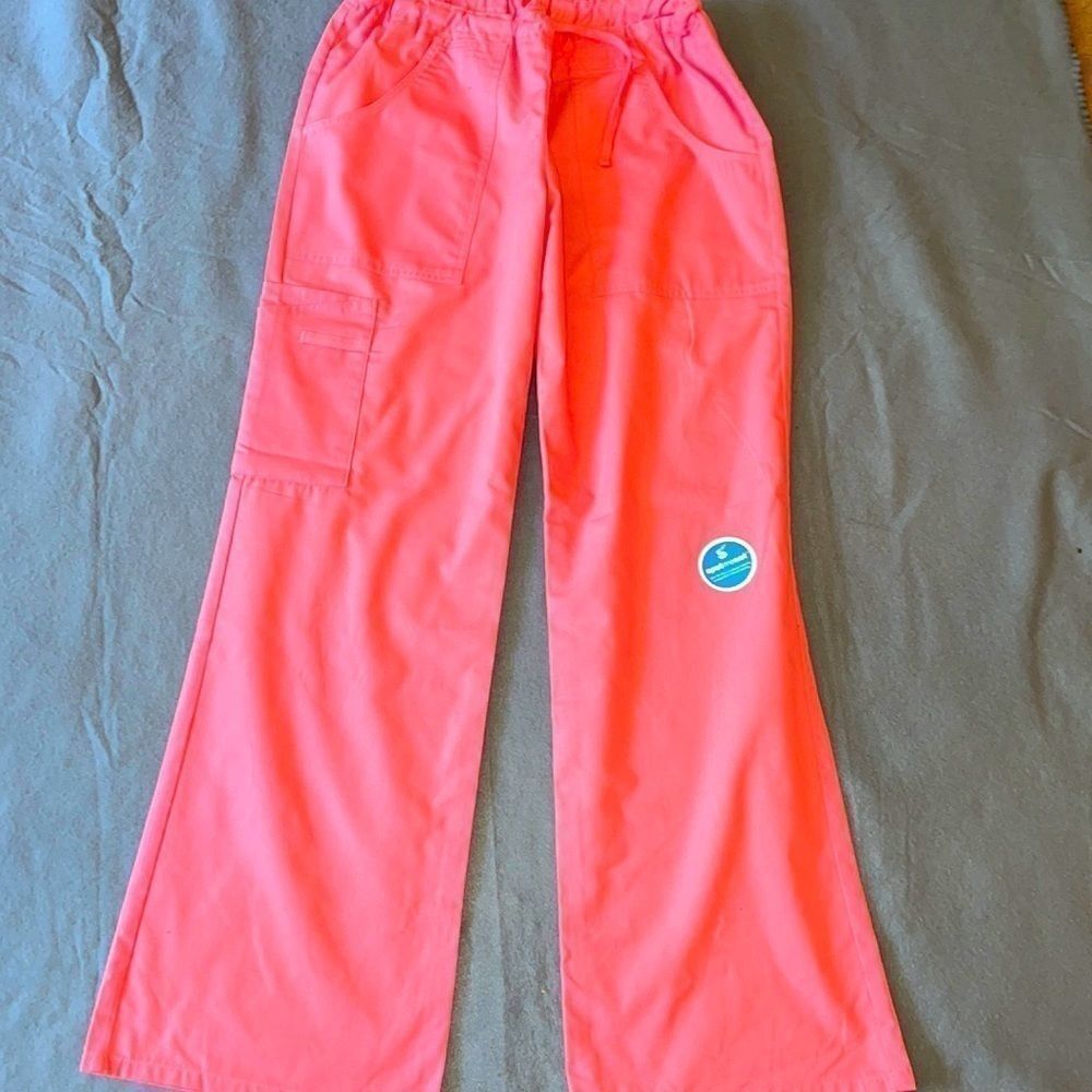 SB Scrub pants! NWOT! Size XS! Pink!